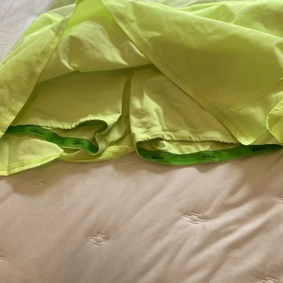 Lululemon Run: Pace Setter Skirt (Regular)
Petit Dot Faded Zap / Faded Zap - Picture 6 of 6